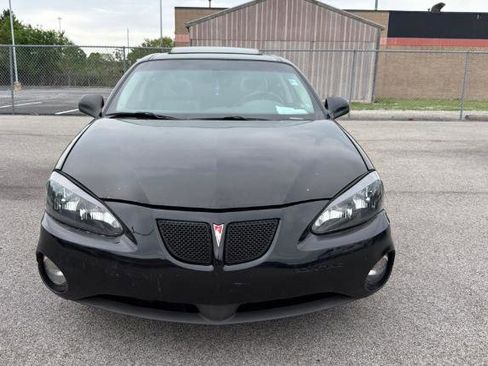 Used 2004 Pontiac Grand Prix GT2 w/ Leather Trim Pkg FWD image 2