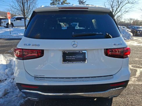 Certified 2023 Mercedes-Benz GLB 250 4MATIC image 4