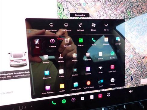 Used 2018 Tesla Model 3 Long Range image 17