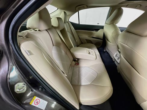 Used 2018 Toyota Camry XLE w/ Audio Package FWD image 26