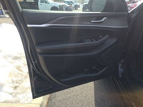 New 2026 Jeep Grand Cherokee Laredo image 10