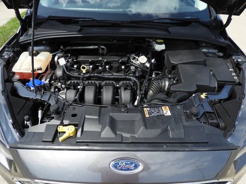 Used 2017 Ford Focus SE FWD image 39