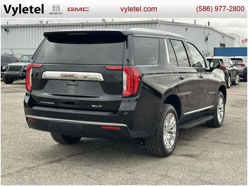 Certified 2021 GMC Yukon SLT w/ SLT Luxury Plus Package image 3