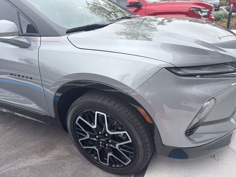 Used 2025 Chevrolet Blazer RS w/ Driver Confidence II Package image 17