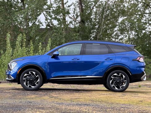 Used 2025 Kia Sportage SX AWD/4WD image 4