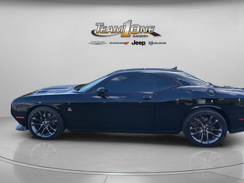 Used 2021 Dodge Challenger R/T Scat Pack image 4