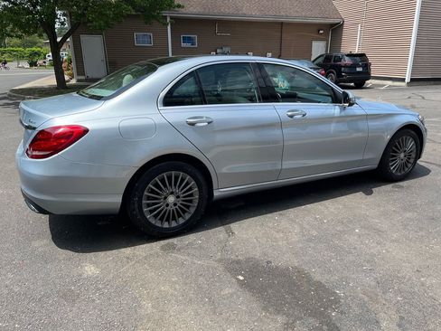 Used 2016 Mercedes-Benz C 300 4MATIC Sedan image 4