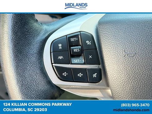 Used 2022 Ford Explorer Limited w/ Equipment Group 301A RWD image 16