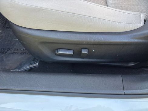 Used 2025 Nissan Altima 2.5 SV FWD image 23