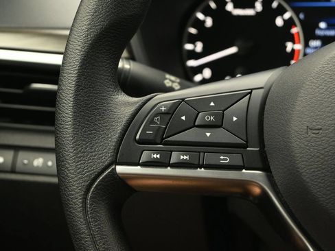 Used 2024 Nissan Altima 2.5 SV FWD image 22