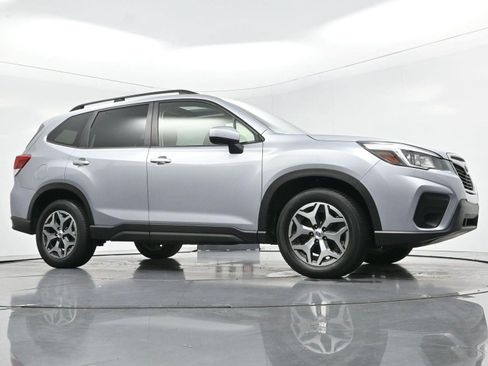 Used 2020 Subaru Forester Premium AWD/4WD image 41