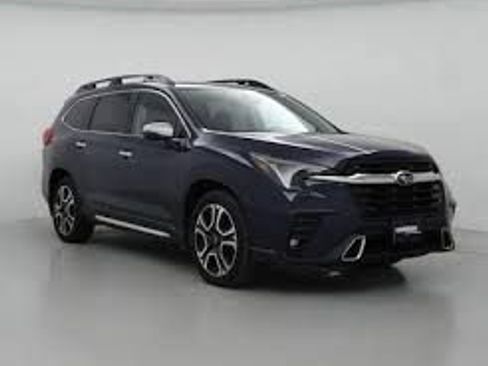 Used 2023 Subaru Ascent Limited w/ Technology Package AWD/4WD image 10