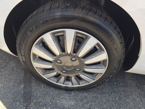 Used 2015 Ford Fiesta S FWD image 24