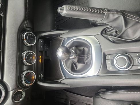 Used 2022 MAZDA MX-5 Miata RF Grand Touring image 14