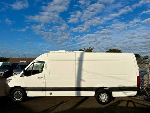 Used 2019 Mercedes-Benz Sprinter 3500 w/ Driver Convenience Package image 3