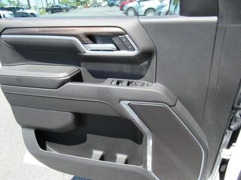 Certified 2024 Chevrolet Silverado 1500 LT AWD/4WD image 18