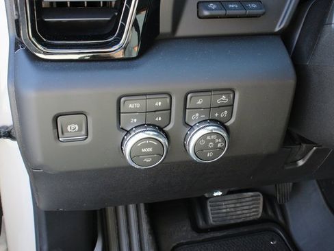 New 2026 GMC Sierra 2500 AT4 w/ AT4 Premium Plus Package image 25