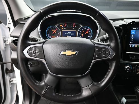 Used 2020 Chevrolet Traverse LT FWD image 17