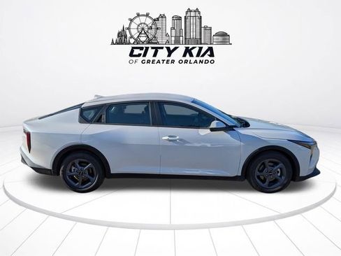New 2026 Kia K4 FWD image 7