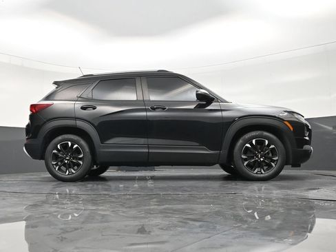 Used 2022 Chevrolet TrailBlazer LT w/ Convenience Package FWD image 25