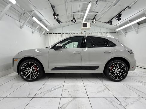 Certified 2023 Porsche Macan S AWD/4WD image 15