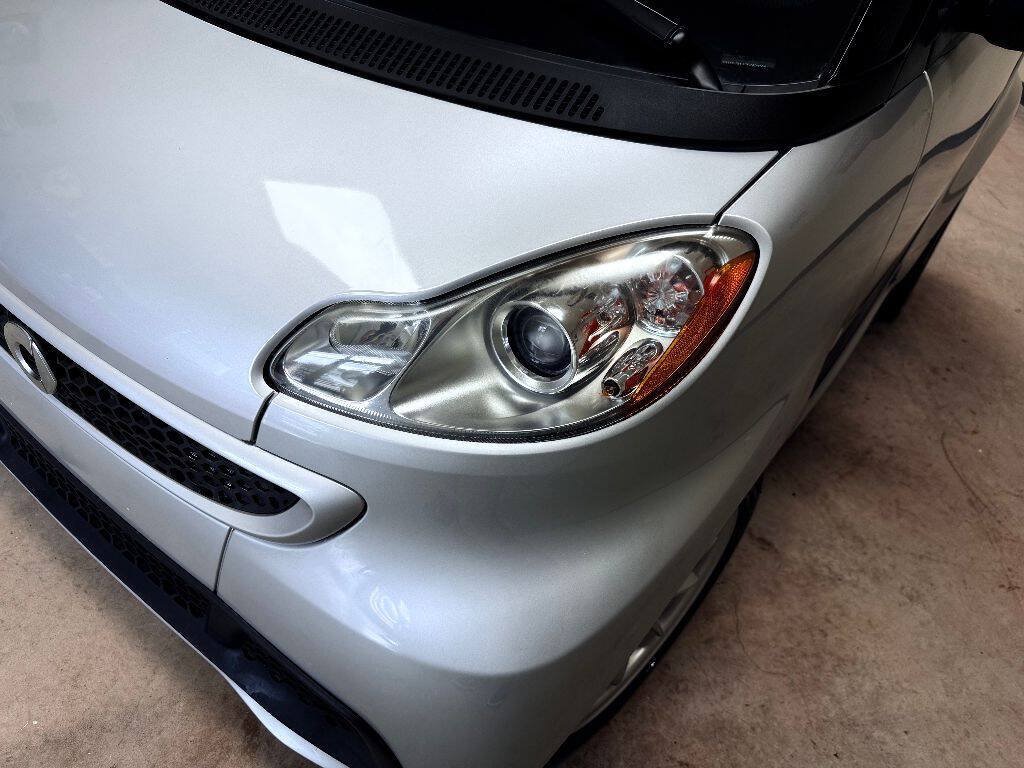 Used 2015 smart fortwo electric drive RWD image 29