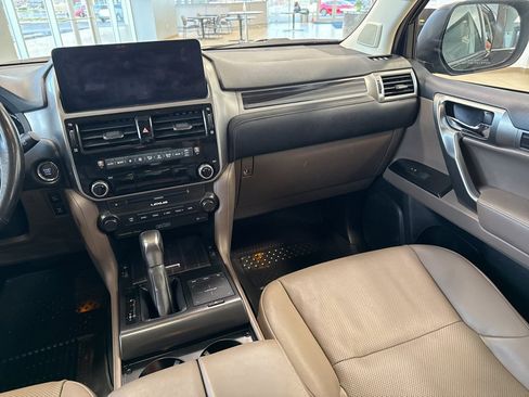 Used 2022 Lexus GX 460 Premium image 21