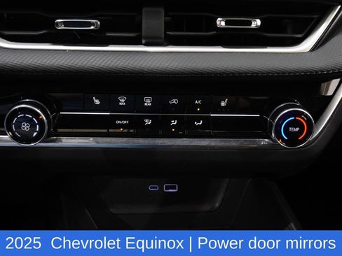 Used 2025 Chevrolet Equinox LT FWD image 18