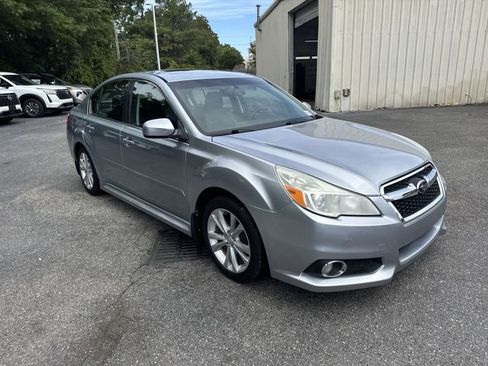 Used 2013 Subaru Legacy 2.5i Limited AWD/4WD image 3