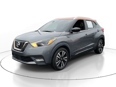 Certified 2020 Nissan Kicks SR w/ SR Premium Package image 2