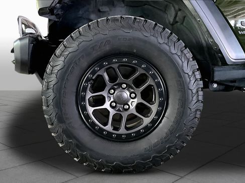 Used 2023 Jeep Wrangler Unlimited Sport AWD/4WD image 10
