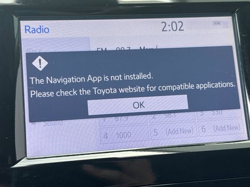 Used 2019 Toyota Camry LE image 25