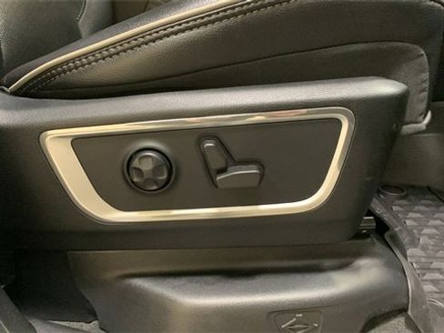 Used 2021 RAM 1500 Laramie image 14