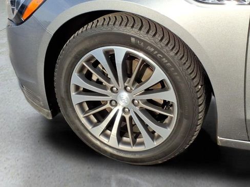 Used 2018 Buick LaCrosse Essence w/ Sights and Sounds Package image 10