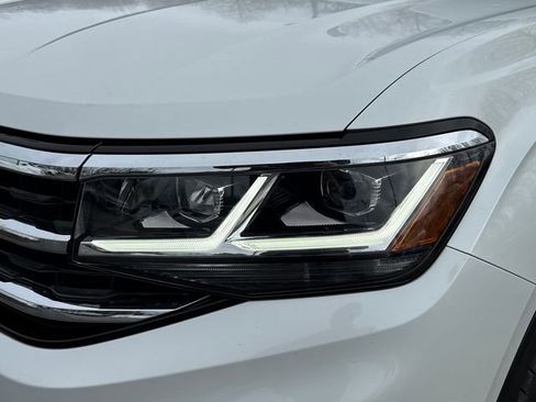 Certified 2023 Volkswagen Atlas SEL image 9