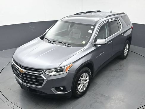 Used 2021 Chevrolet Traverse LT AWD/4WD image 36