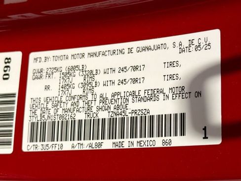 Certified 2025 Toyota Tacoma SR5 AWD/4WD image 25