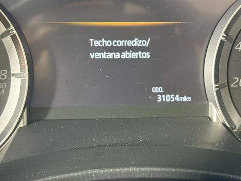 Certified 2023 Toyota Highlander XLE image 13