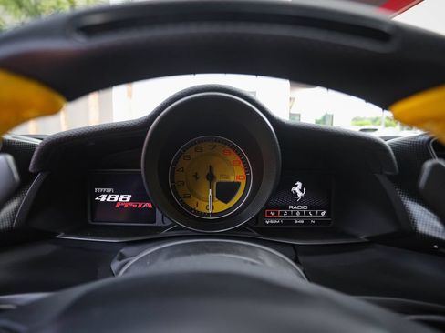 Used 2019 Ferrari 488 Pista Coupe RWD image 48