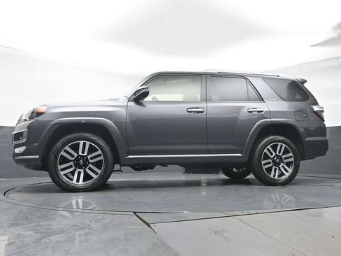 Used 2023 Toyota 4Runner Limited AWD/4WD image 39
