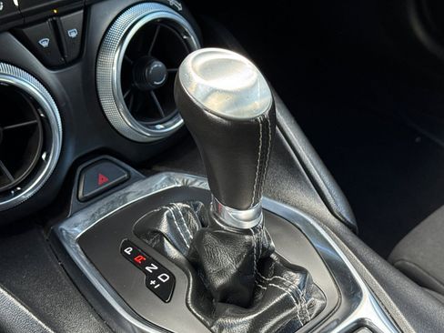 Used 2020 Chevrolet Camaro LT image 26