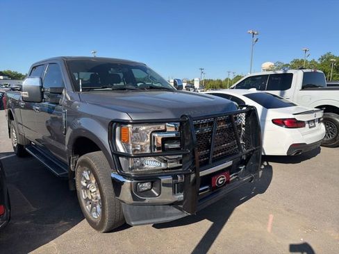 Used 2022 Ford F250 Lariat w/ Lariat Ultimate Package image 2