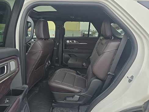 Used 2025 Ford Explorer Platinum w/ Ultimate Package image 14