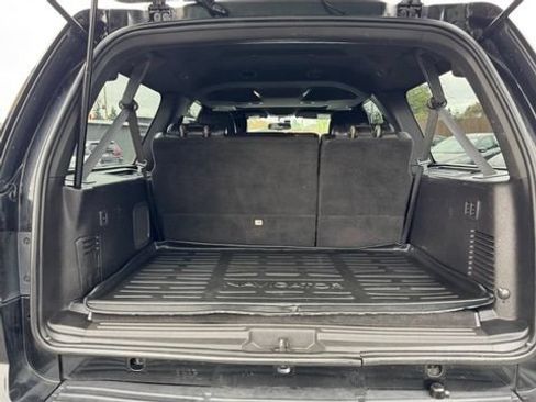 Used 2012 Lincoln Navigator L 4WD image 19