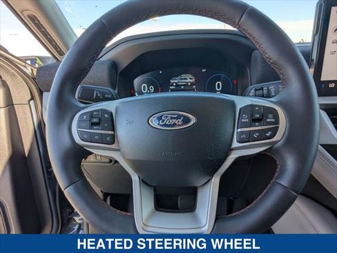 Used 2025 Ford Explorer Active w/ Active Comfort Package image 14