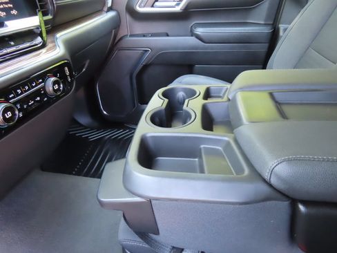 Certified 2023 Chevrolet Silverado 1500 LT AWD/4WD image 20