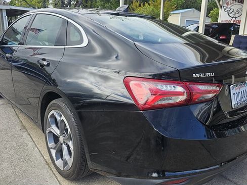 Used 2021 Chevrolet Malibu LT image 4