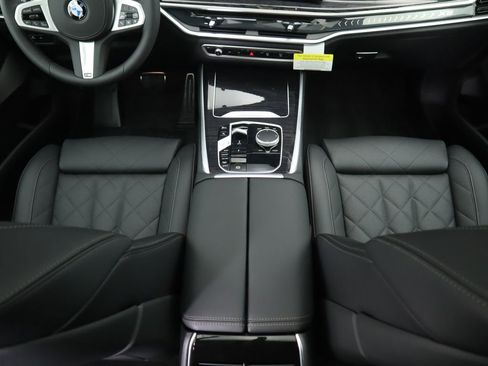 Used 2026 BMW X5 xDrive40i w/ M Sport Package image 18