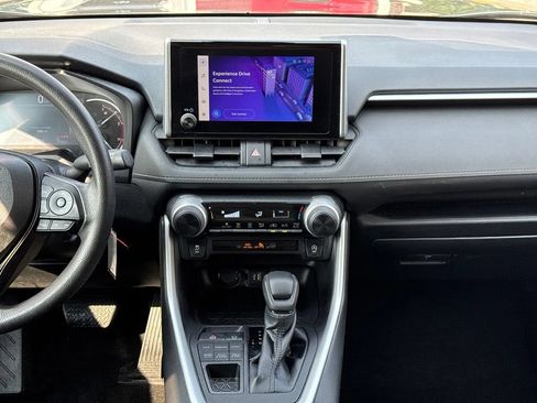 Used 2023 Toyota RAV4 LE AWD/4WD image 19