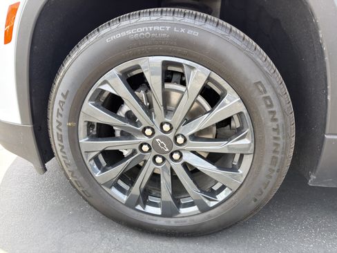 Used 2023 Chevrolet Traverse RS AWD/4WD image 44